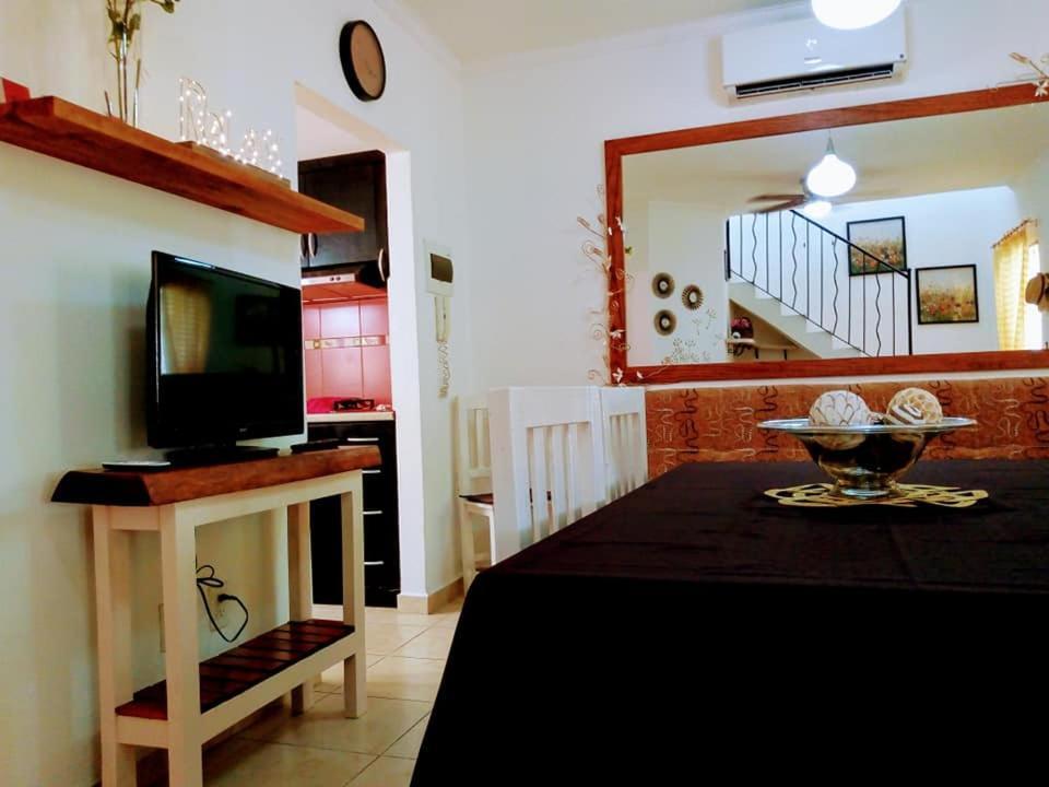 Casa Mikeles Pensión