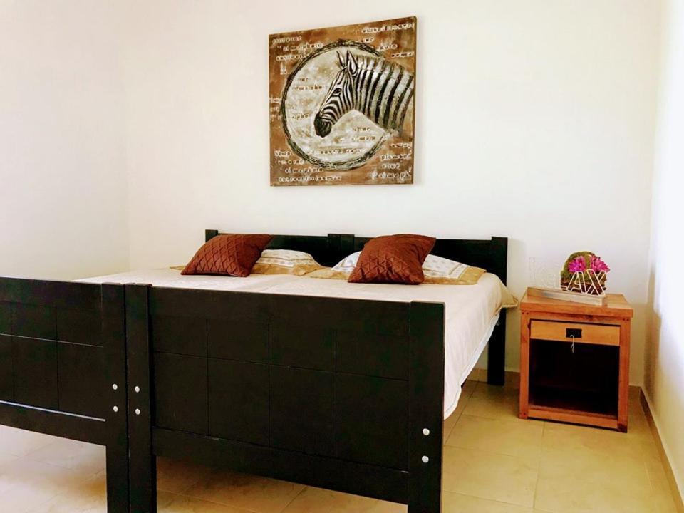 Casa Mikeles Pensión *